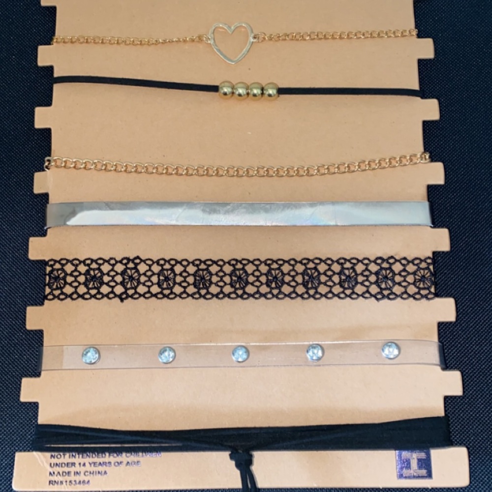 7 Pack Chokers 🌵